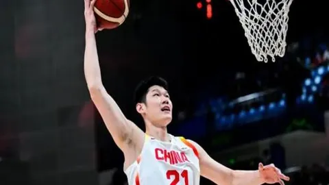 大乐透期号专家推荐：法甲解析及冷热质合分析